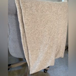 White + Warren cashmere travel wrap
